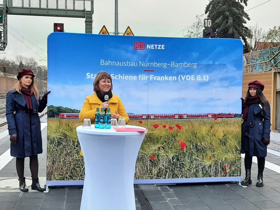 20221207_142817_k.jpg Gesamtprojektleiterin Nicole Kumpfmüller-Böhm.